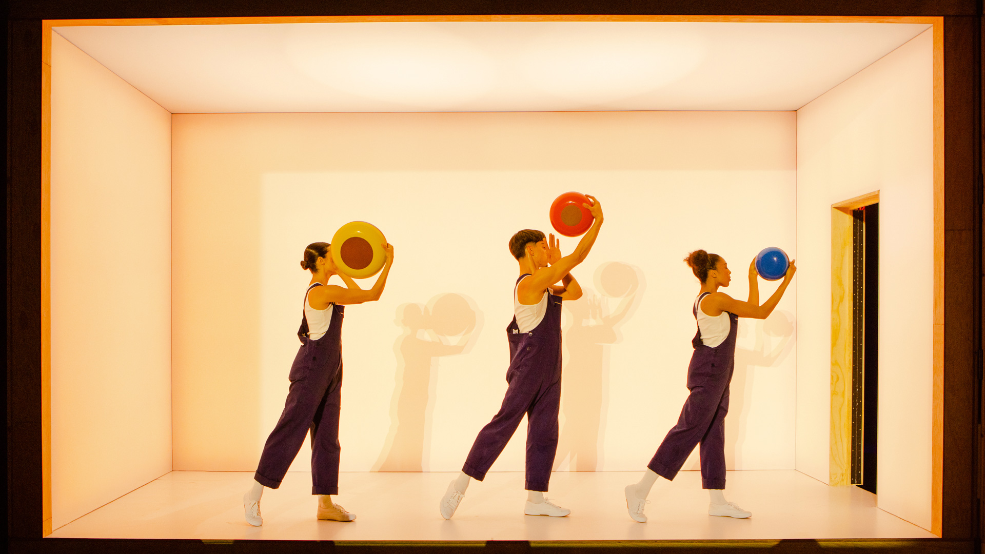Hermès, Event — Parade — 01